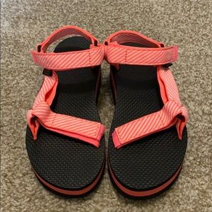 TEVA platform sandals!